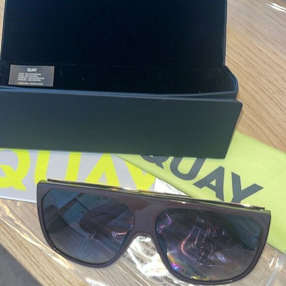 Quay Australia NO CURFEW Shield Sunglasses ESPR/BROWN Polarized Oversized - Picture 2 of 7